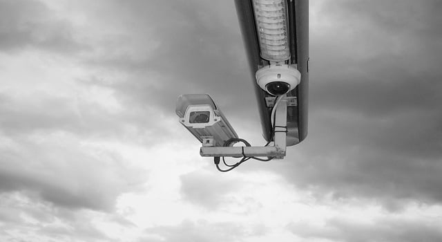 Cámara sin cartel informativo para controlar trabajadores | Grupocfi